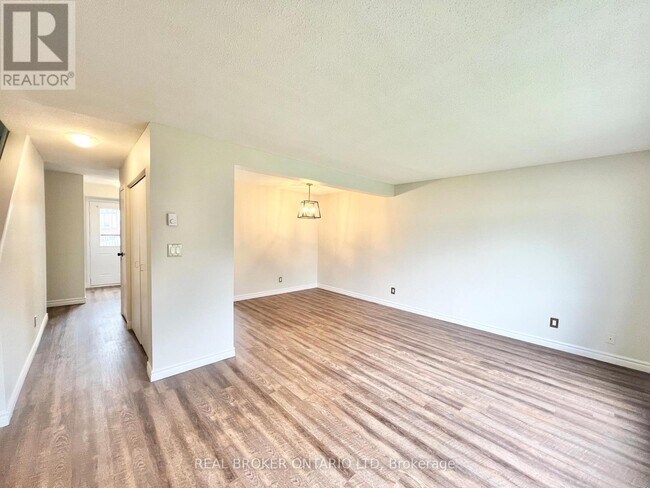 Photo - 135 Belmont Dr