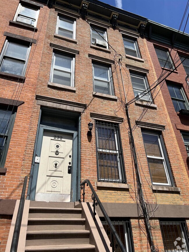 Building Photo - 232 6th St Unit 3 Rental
