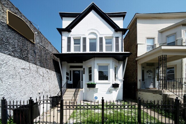 Building Photo - 1915 Asbury Ave