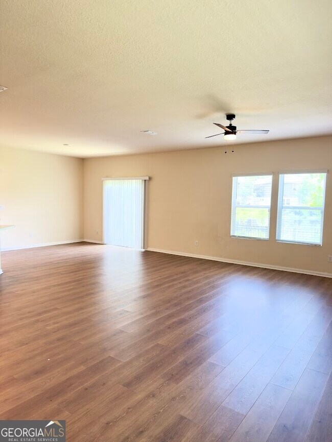 Photo - 124 Teakwood Dr