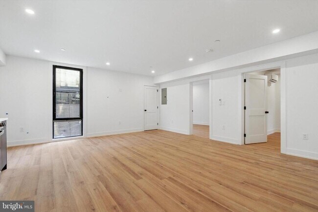 Building Photo - 808 N 3rd St Unit 10