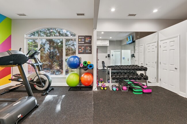 Building Photo - Tower Place Rental