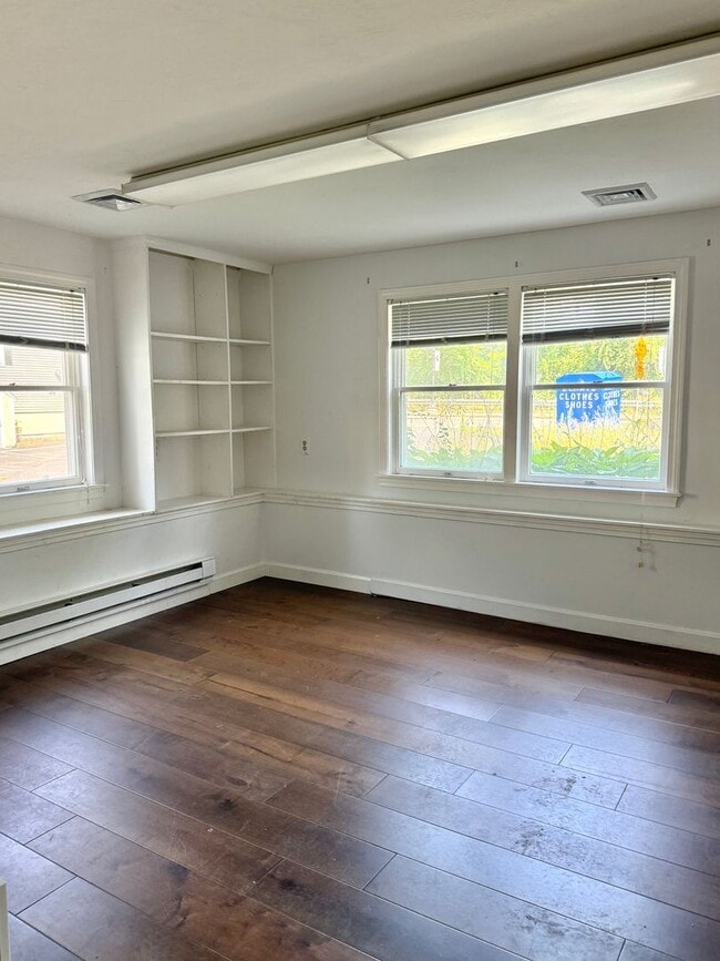 Photo - 42 W Main St Unit 1R