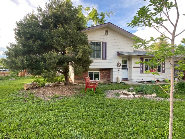 Photo - 2524 W Plum St