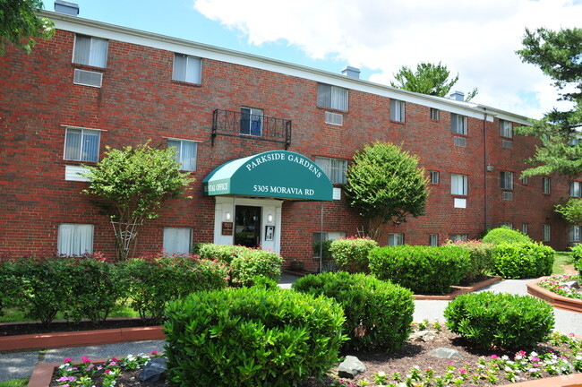 Building Photo - Parkside Gardens Apartments and Townhouses