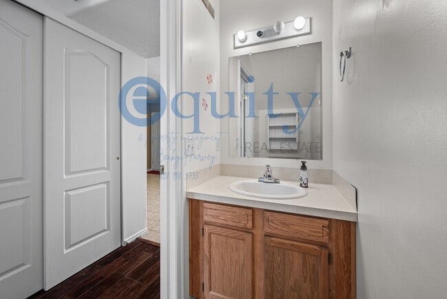 Photo - 703 Ry Ln