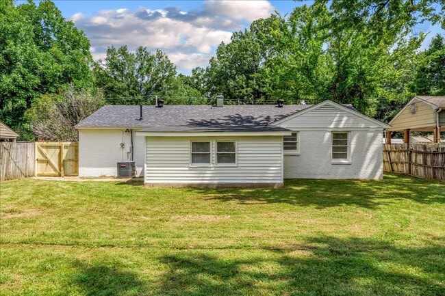 Photo - Bright, Comfortable 3BR/2BA Home in East Memphis — 1,400 Sq Ft!