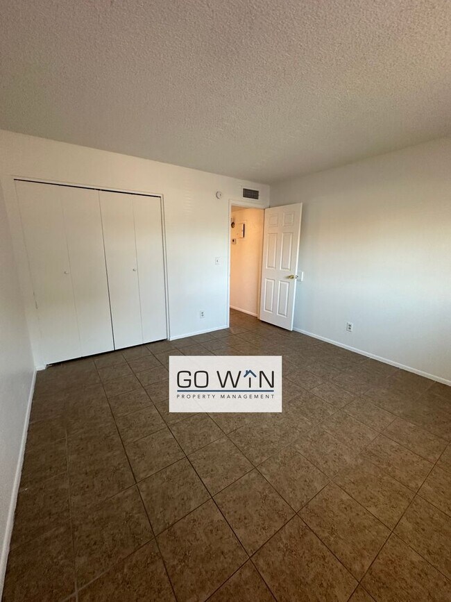 Photo - 1758 E 6th Ave Unidad 1760