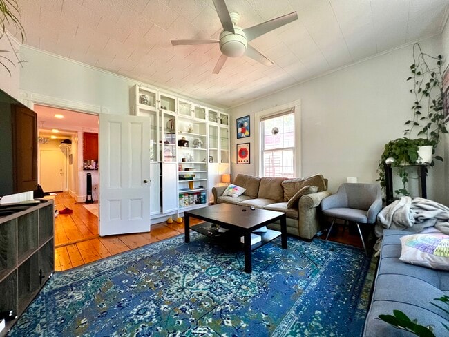 Building Photo - 184 Otis St Unit 2 Rental