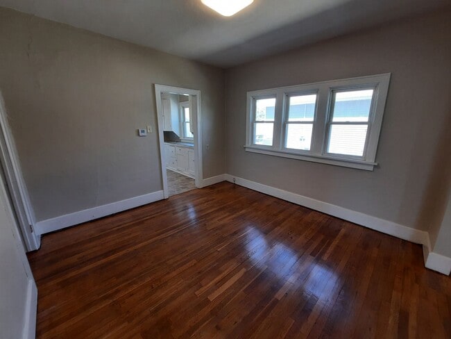 Photo - Pet Friendly Home with Fenced Back Yard and Hardwood Floors!