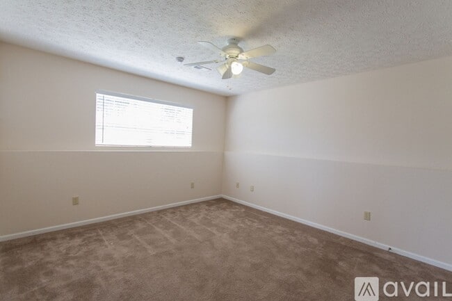 Photo - NEWLY PAINTED INSIDE!!! Available July 3rd!!!