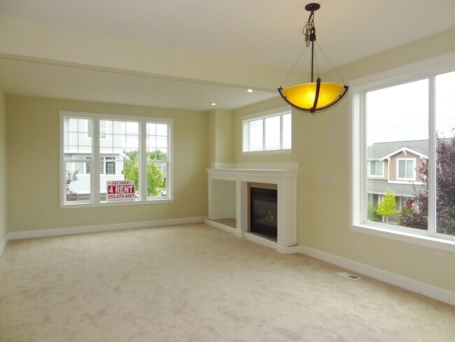 141 Maple St