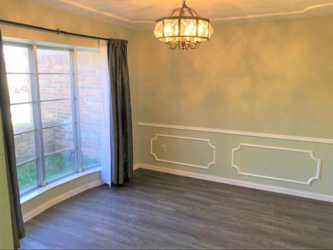 Photo - 901 Forest Trail Ct