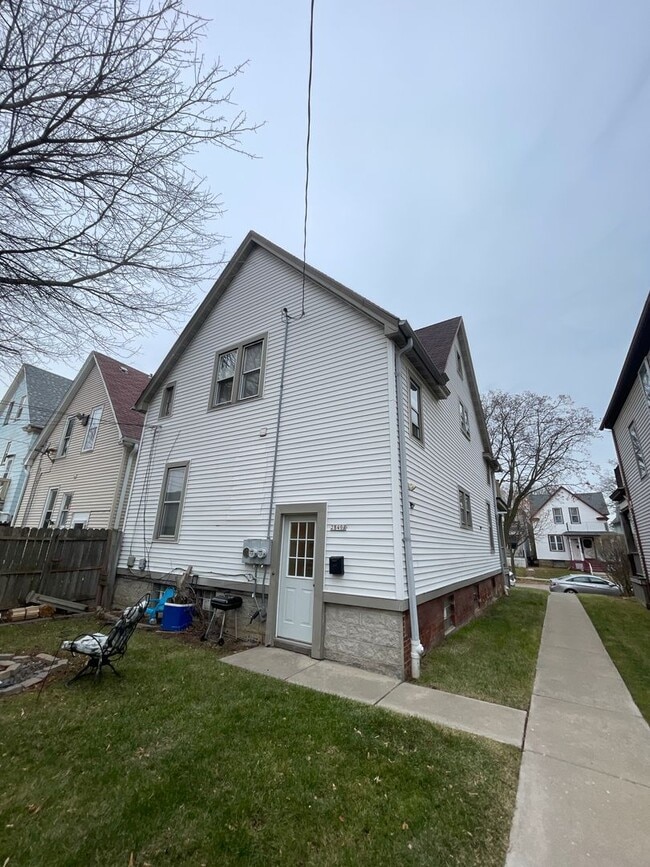 Photo - 2849 N Pierce St Unit 2849 N Pierce St A
