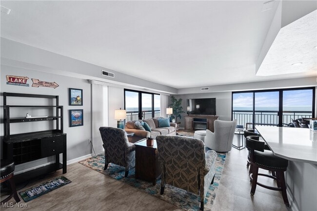 Photo - 12550 Lake Ave Unidad 1512