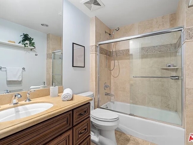 Photo - 1530 S Centinela Ave Unit 202