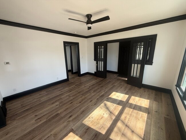 Photo - 7317 Sheridan Rd