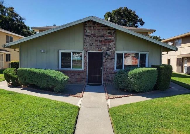 Photo - 1940 Peabody Rd Unit 1