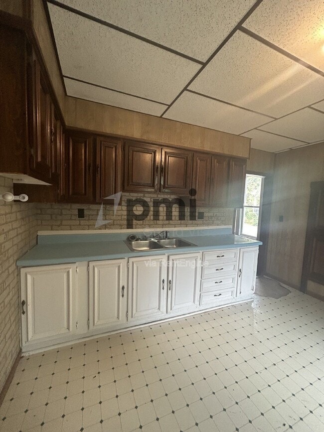 Photo - 1105 6th St