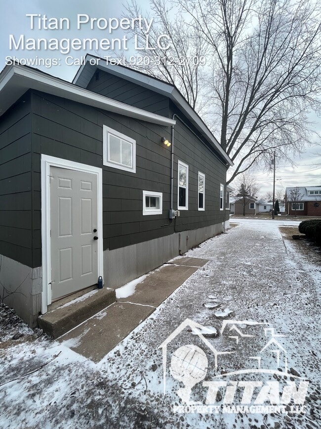 Photo - 904 W 8th Ave