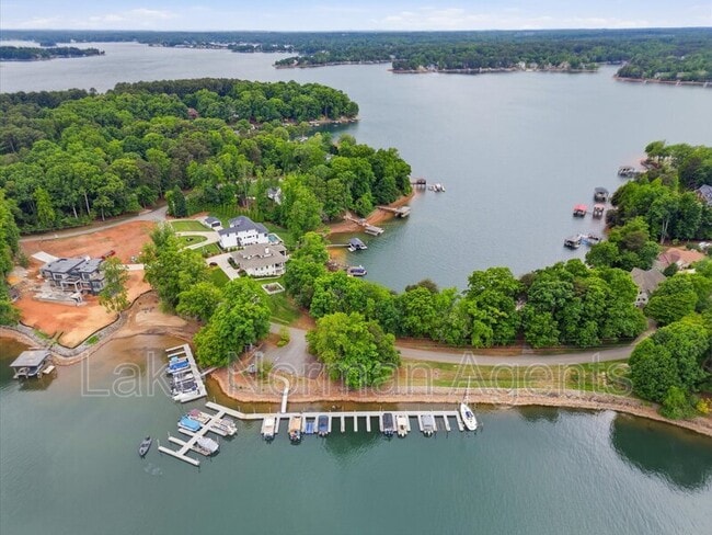 Photo - 505 Stonemarker Rd