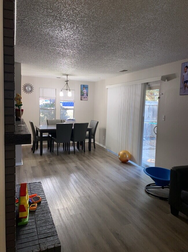 Photo - "Charming 3-Bed Gem with 2 Bathrooms in Greenwood Village – Your Cozy 1199 Sq Ft Retreat!"
