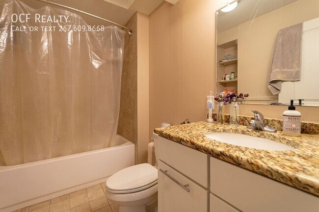 Photo - 1501 Locust St Unidad 803