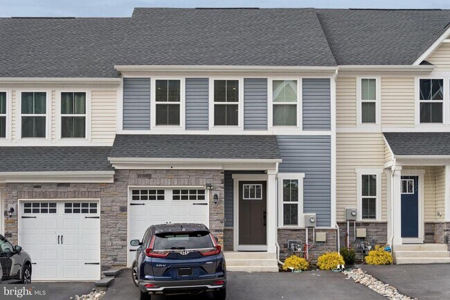 120 Arden Wy