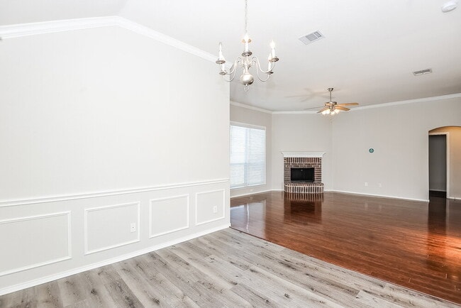 Photo - 903 Grouse Rd