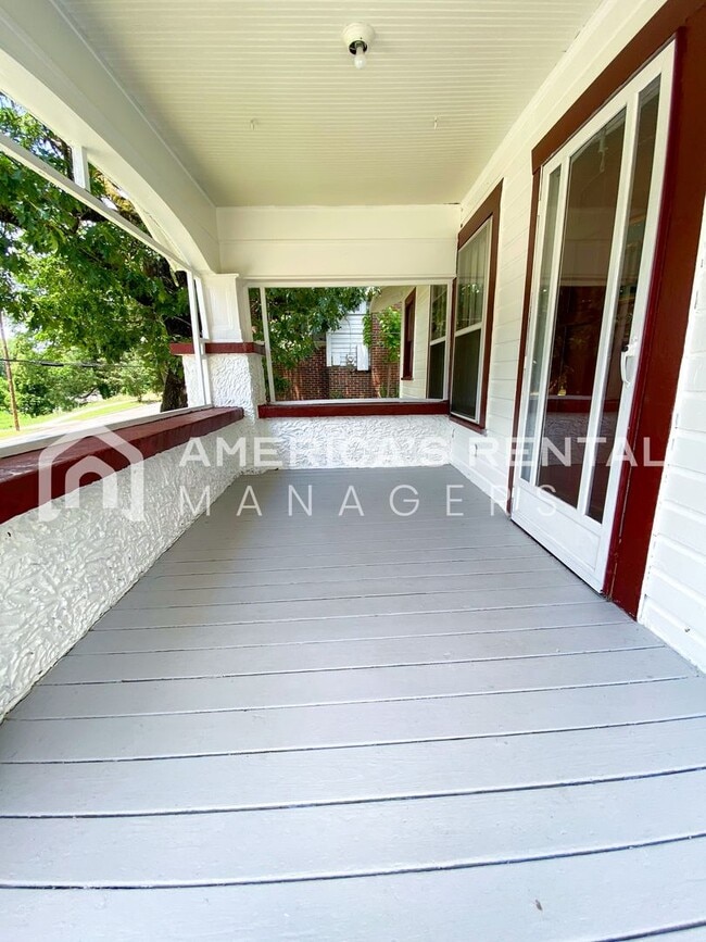 Photo - 731 81st St S