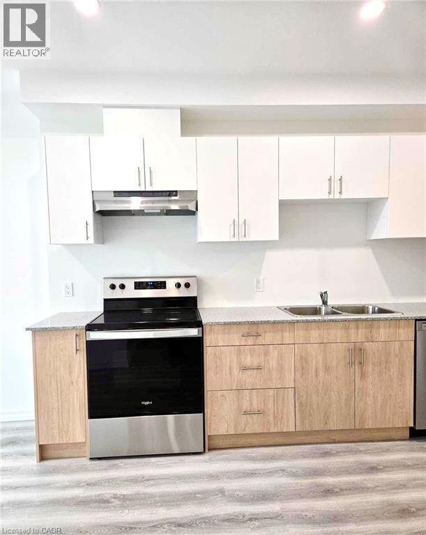 Photo - 181 Elmira Rd S Unit 606