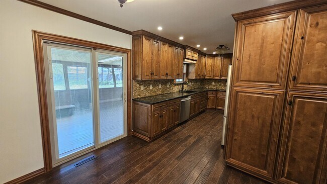 Photo - 11904 W Cedar Ln