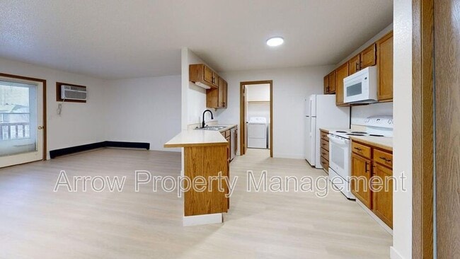 Building Photo - 2141 Xavier St