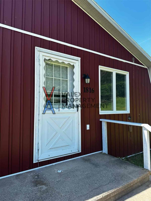 1816 Red Barn Vlg Rd  
