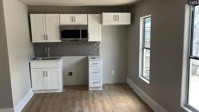 Building Photo - 1738 Lee Hall St Rental