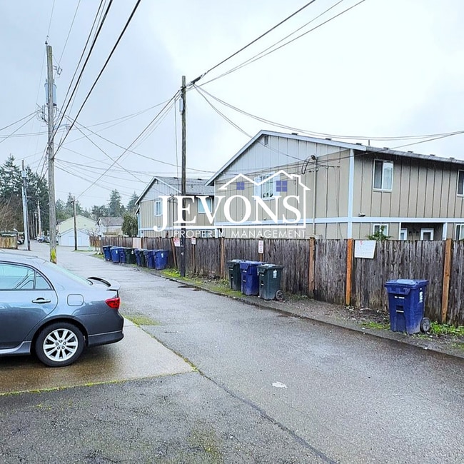 Photo - 4538 S Warner St Unit A