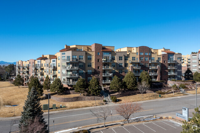 Dry Creek Crossing - Dry Creek Crossing Apartments