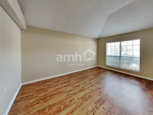 Photo - 5530 Alexis Forest Ln