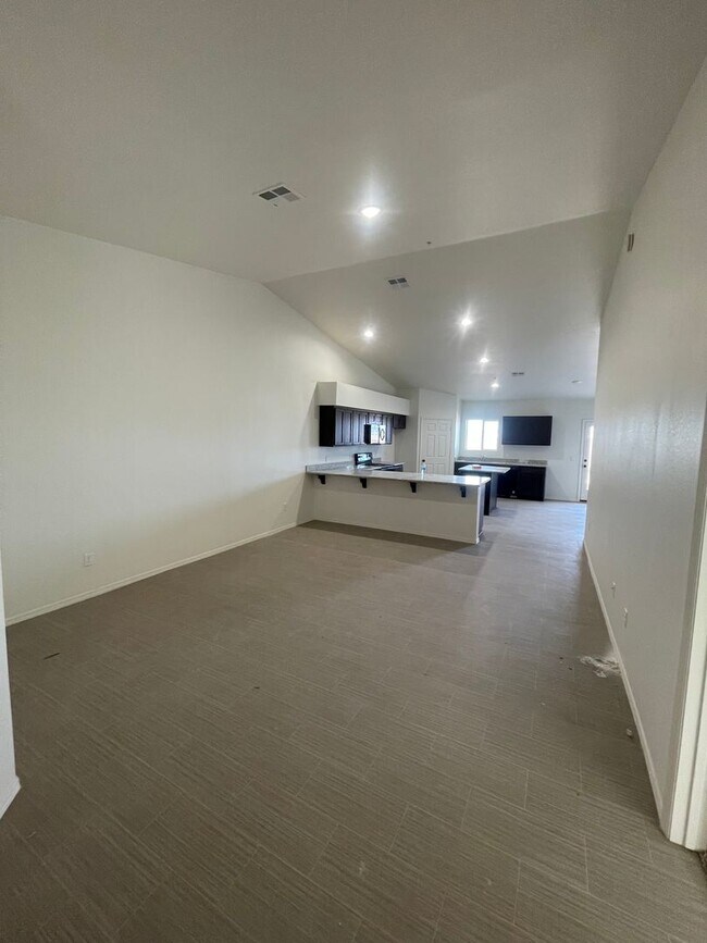 Photo - IMMACULATE DESERT SKY T0WN HOUSE for RENT