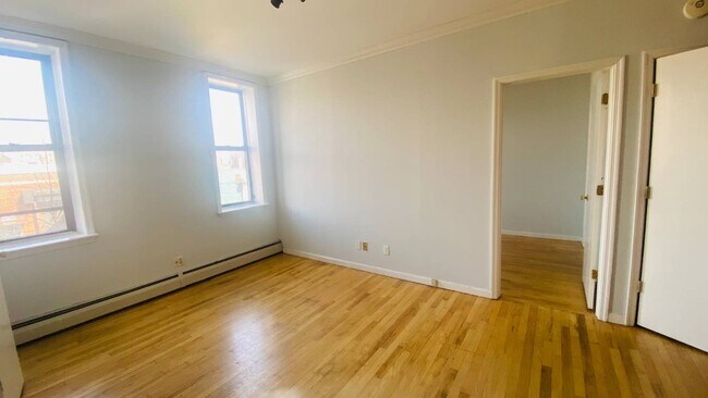 Photo - 40-04 36th Ave