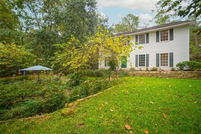 Photo - 1 Lake Forest Ct House