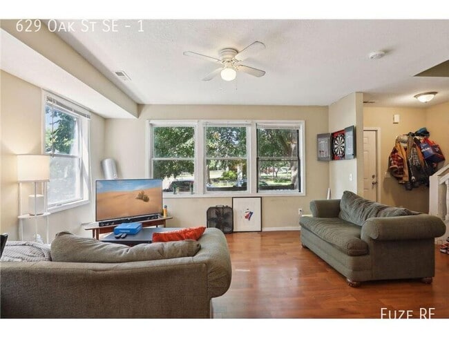 Photo - 629 SE Oak St Unidad 1