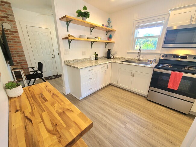 Building Photo - 4021 4th Ave S Rental