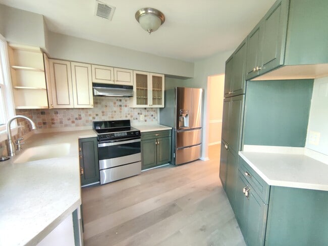 Building Photo - 3151D Covewood Ct