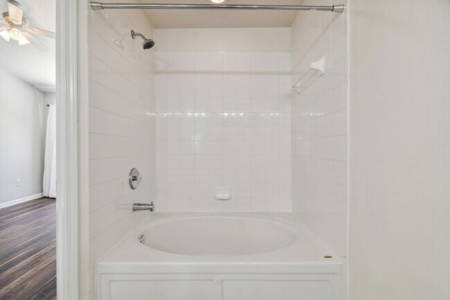 Building Photo - 4615 Barnstead Dr