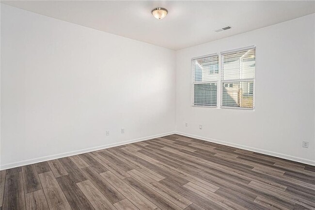 Photo - 308 Penn Sta Wy