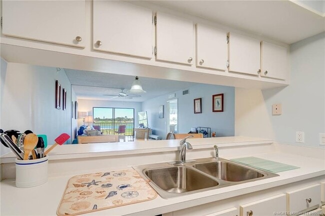 Photo - 40 NE Plantation Rd