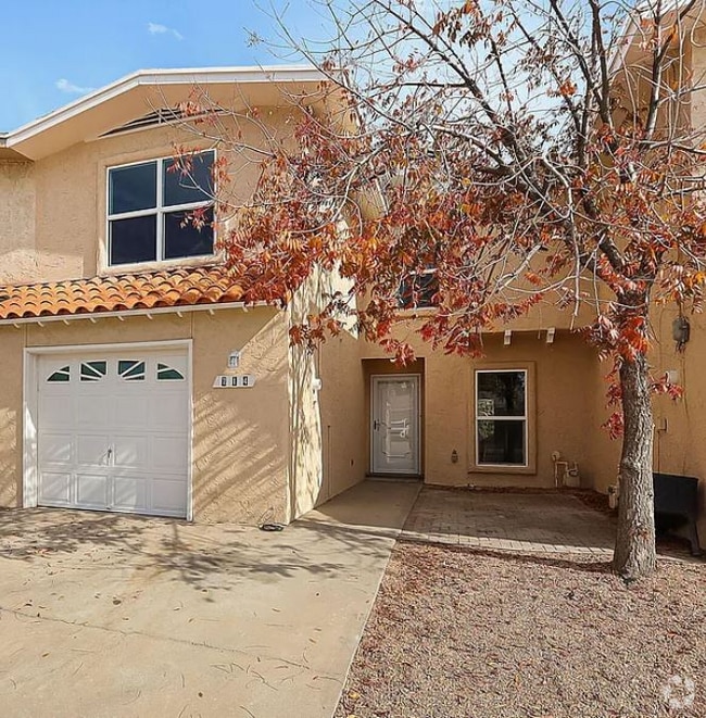 Building Photo - 714 La Chapa Ave Rental