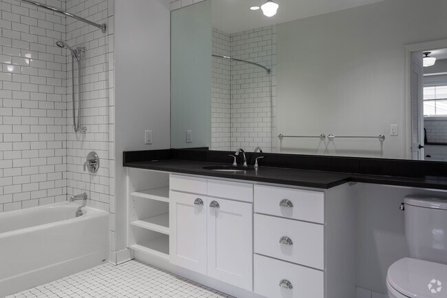 1BR,1BA -854SF - Bathroom