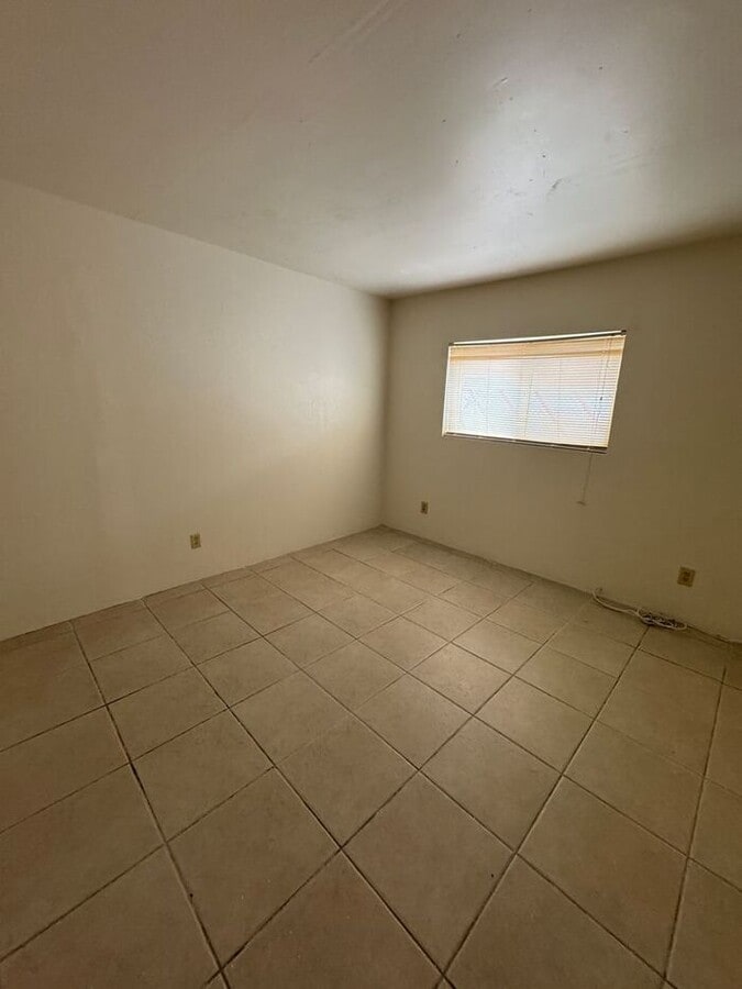 Photo - 2873 N Fontana Ave